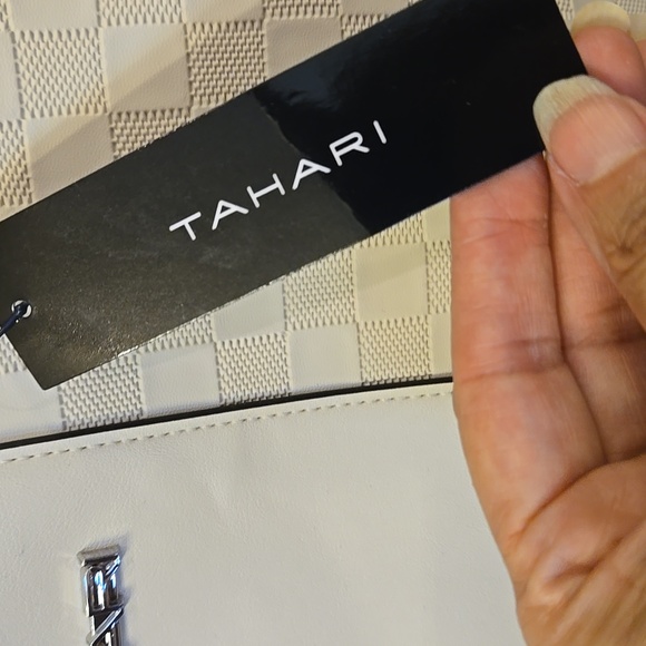 2 Piece Tahari White Checkered Tote Bag With Purse Bag NWT - Picture 6 of 11